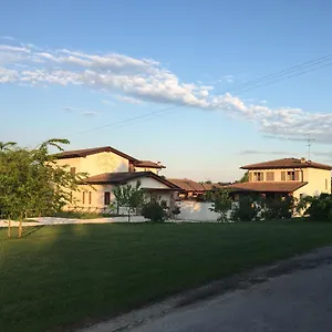 Alloggio per agriturismo Corte Di Tosina, Monzambano